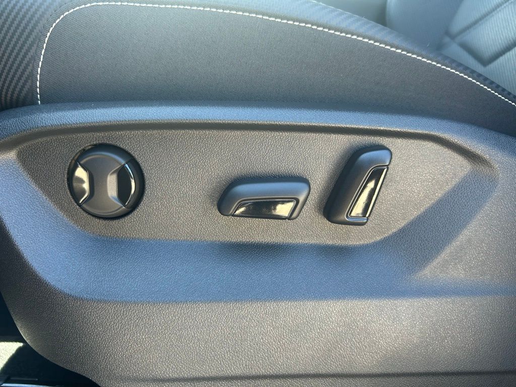 2026 Volkswagen Atlas Cross Sport 2.0T SE w/Technology Tampa FL