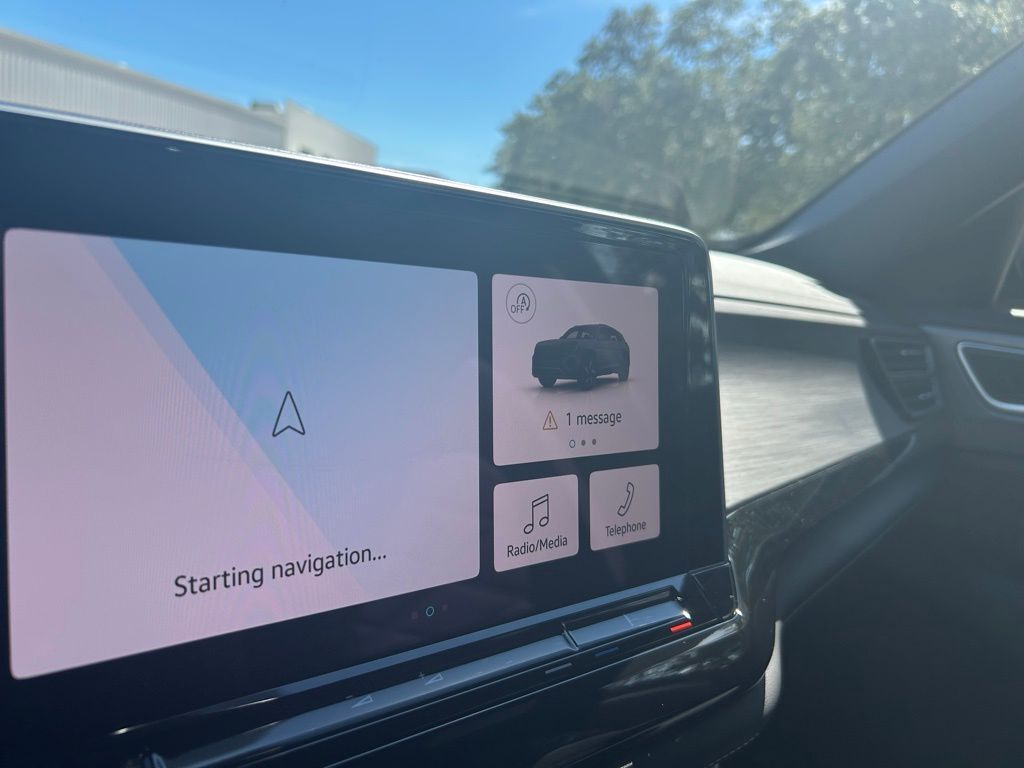 2026 Volkswagen Atlas Cross Sport 2.0T SE w/Technology Tampa FL