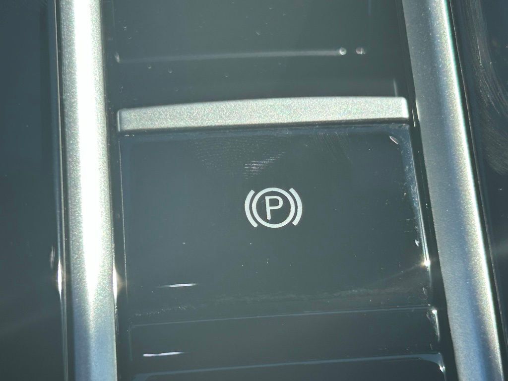 2026 Volkswagen Atlas Cross Sport 2.0T SE w/Technology Tampa FL