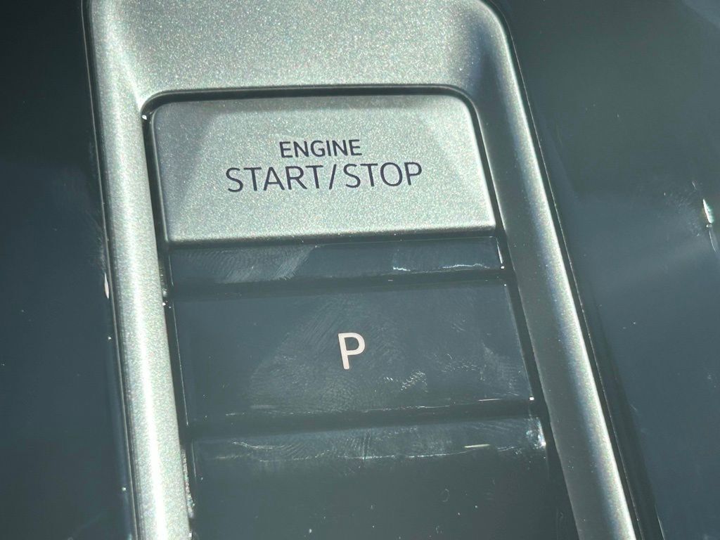 2026 Volkswagen Atlas Cross Sport 2.0T SE w/Technology Tampa FL