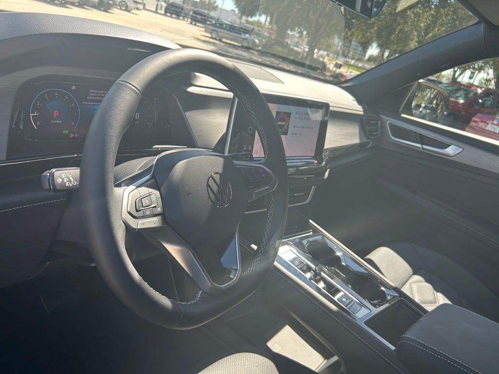 2026 Volkswagen Atlas Cross Sport 2.0T SE w/Technology Tampa FL