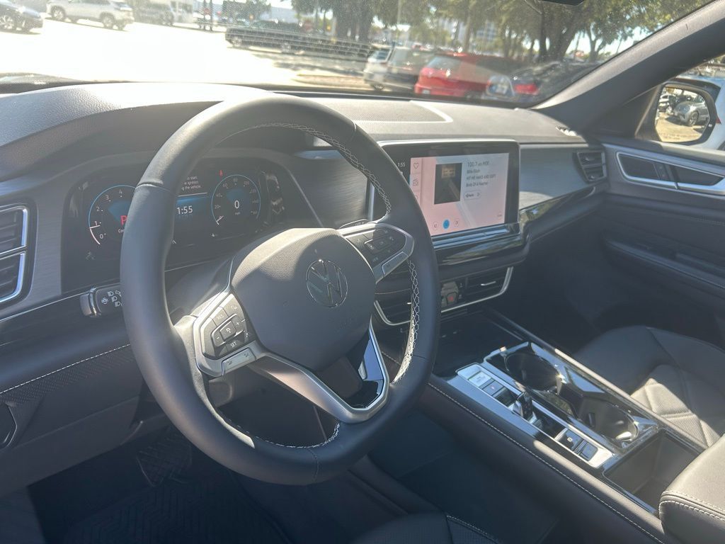 2026 Volkswagen Atlas Cross Sport 2.0T SE w/Technology Tampa FL