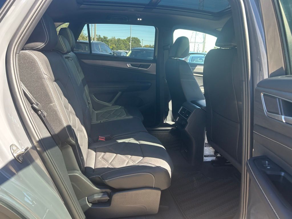 2026 Volkswagen Atlas Cross Sport 2.0T SE w/Technology Tampa FL