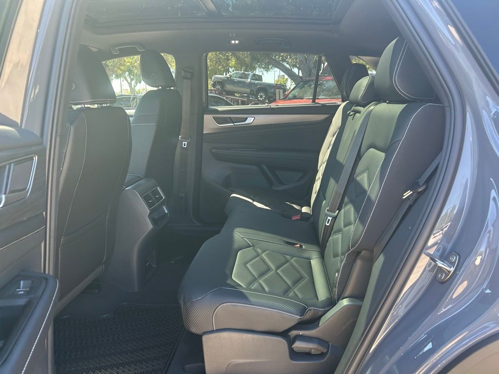 2026 Volkswagen Atlas Cross Sport 2.0T SE w/Technology Tampa FL