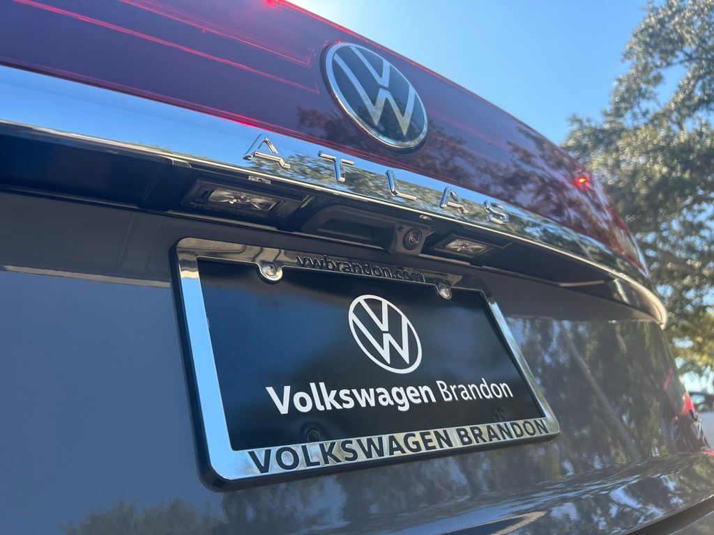 2026 Volkswagen Atlas Cross Sport 2.0T SE w/Technology Tampa FL