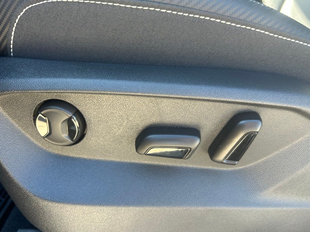 2026 Volkswagen Atlas Cross Sport 2.0T SE w/Technology Tampa FL