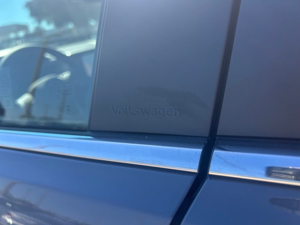 2026 Volkswagen Atlas Cross Sport 2.0T SE w/Technology Tampa FL