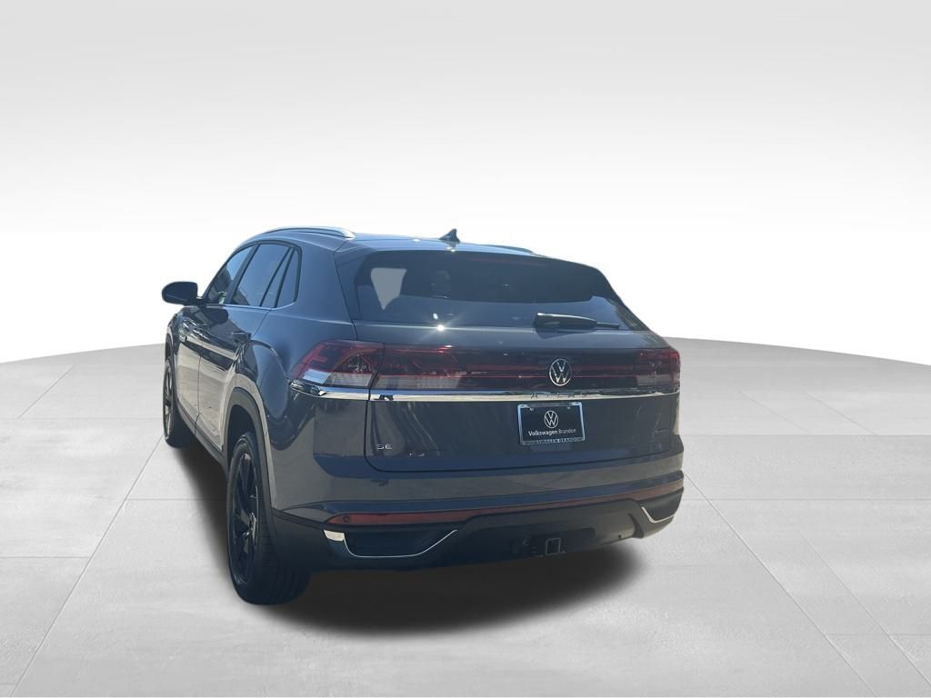 2026 Volkswagen Atlas Cross Sport 2.0T SE w/Technology Tampa FL