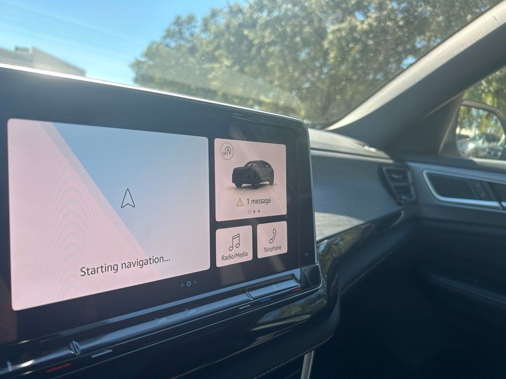 2026 Volkswagen Atlas Cross Sport 2.0T SE w/Technology Tampa FL