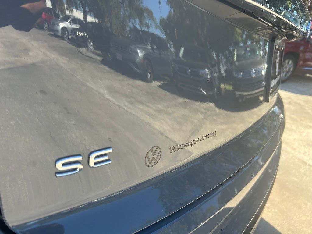 2026 Volkswagen Atlas Cross Sport 2.0T SE w/Technology Tampa FL