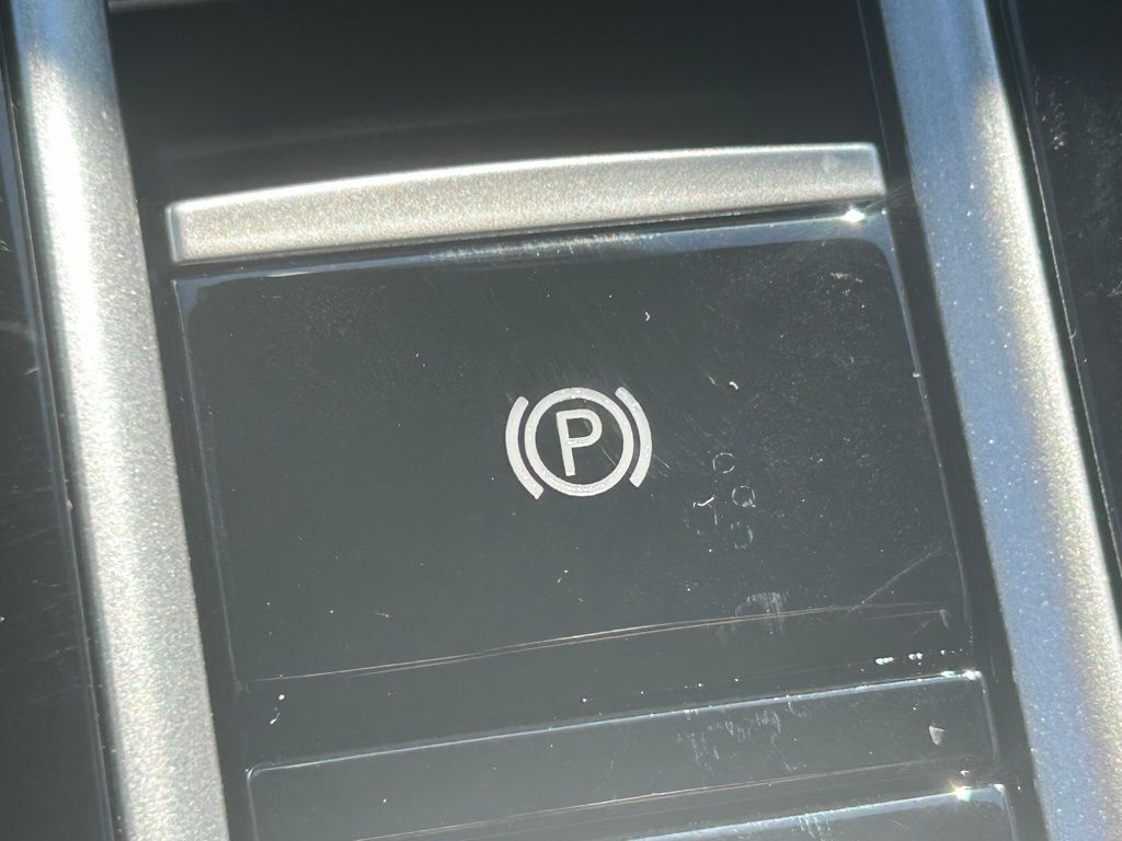 2026 Volkswagen Atlas Cross Sport 2.0T SE w/Technology Tampa FL