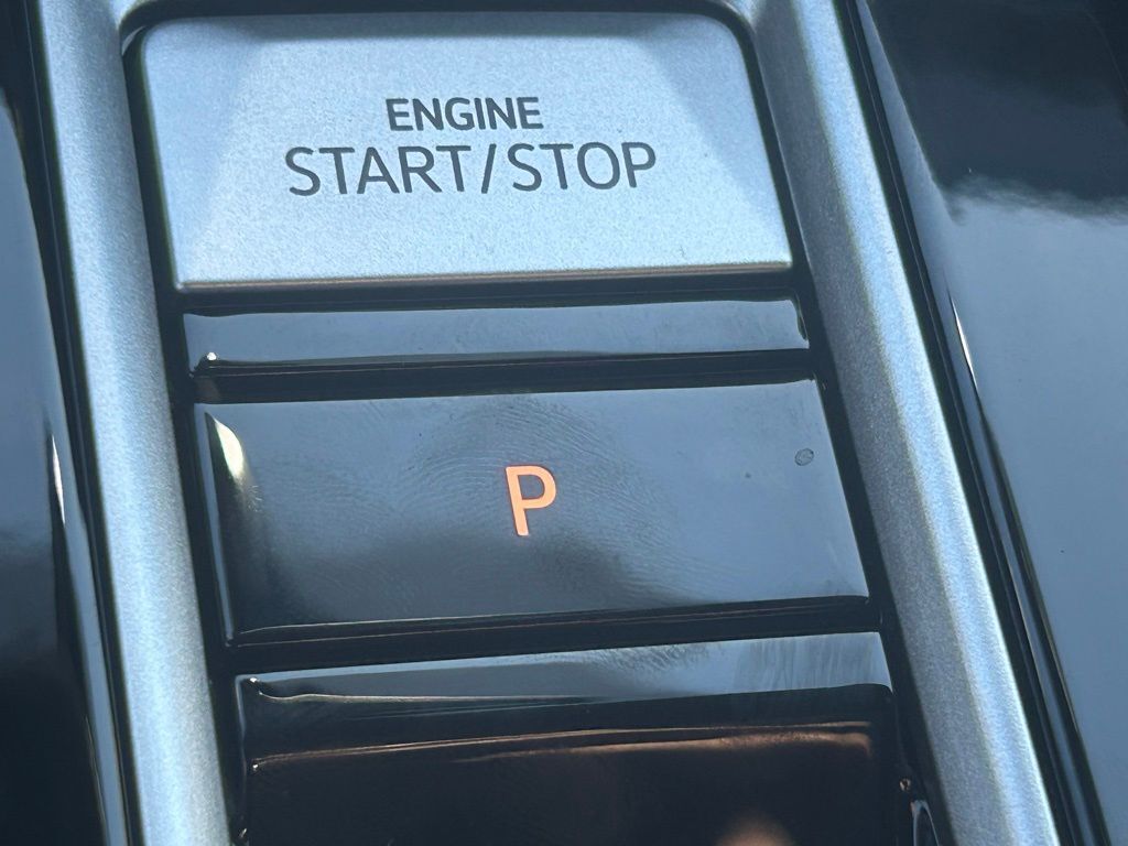 2026 Volkswagen Atlas Cross Sport 2.0T SE w/Technology Tampa FL