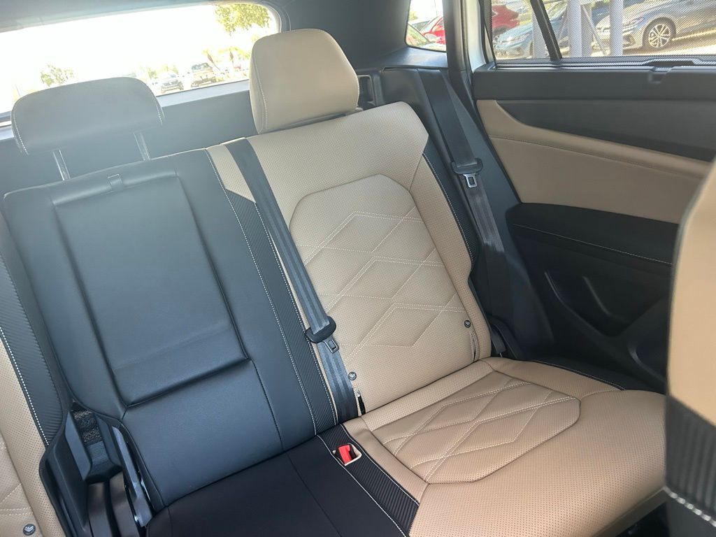 2026 Volkswagen Atlas Cross Sport 2.0T SE w/Technology Tampa FL