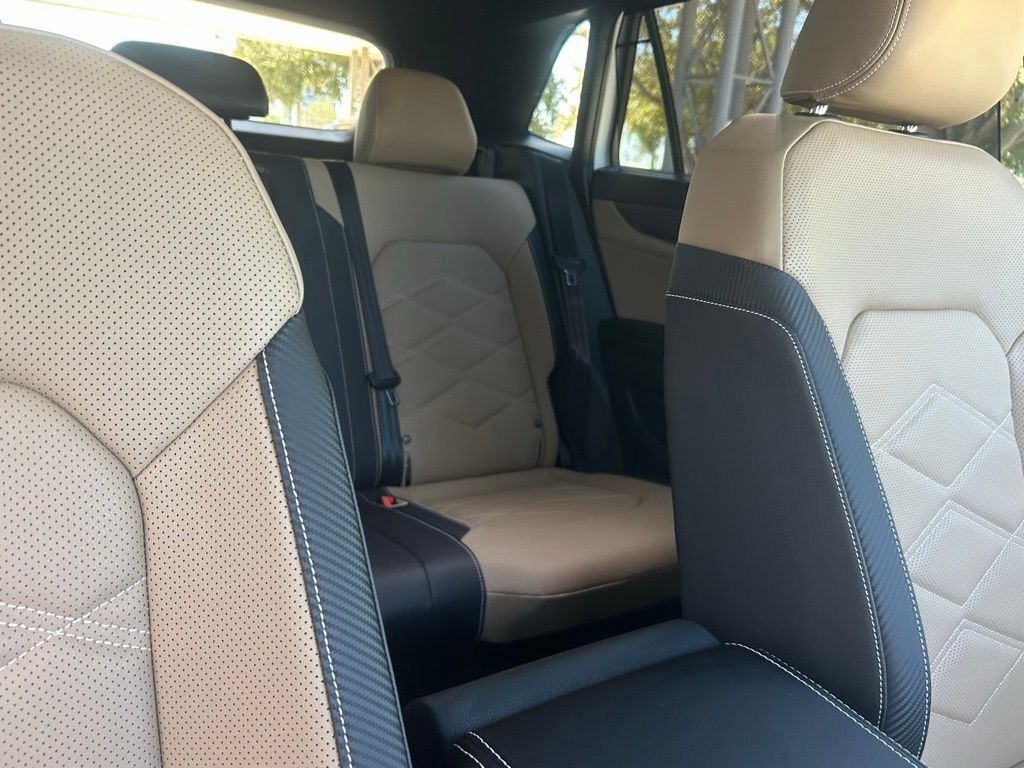 2026 Volkswagen Atlas Cross Sport 2.0T SE w/Technology Tampa FL