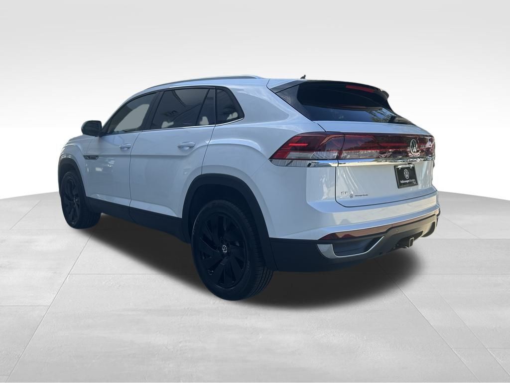 2026 Volkswagen Atlas Cross Sport 2.0T SE w/Technology Tampa FL