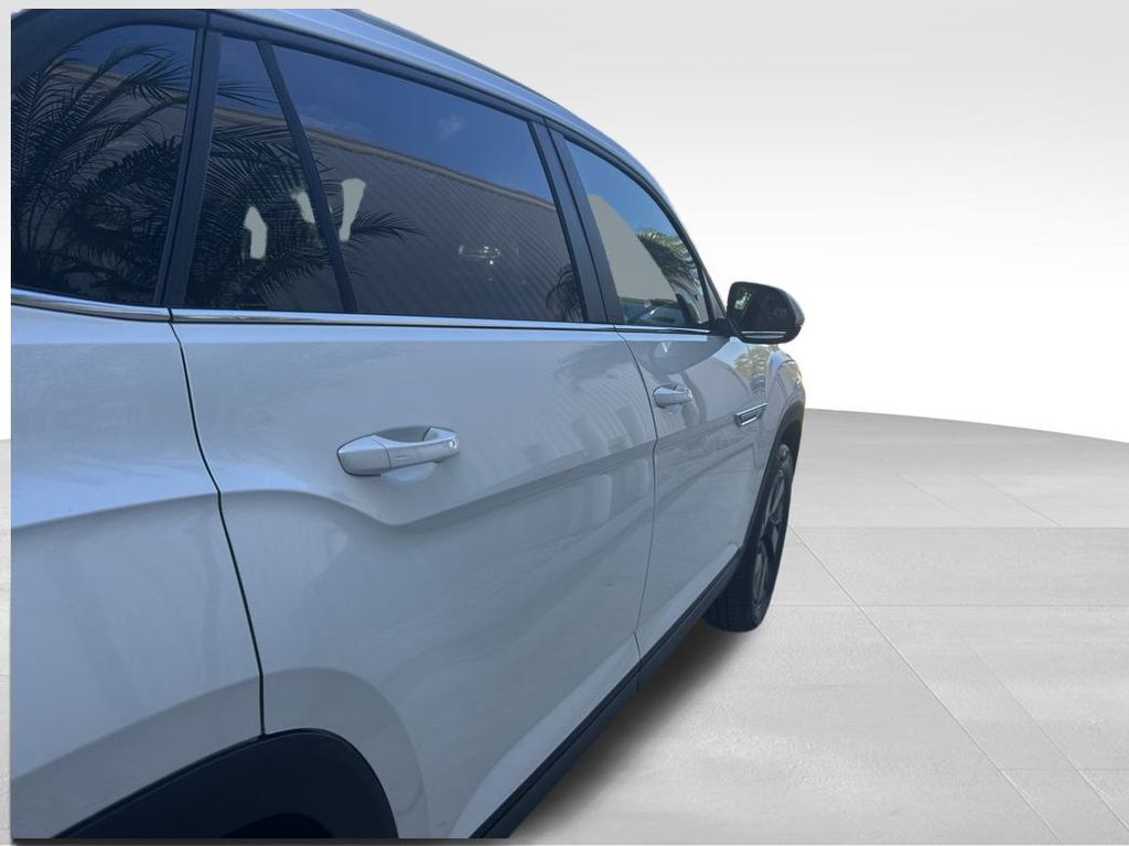 2026 Volkswagen Atlas Cross Sport 2.0T SE w/Technology Tampa FL