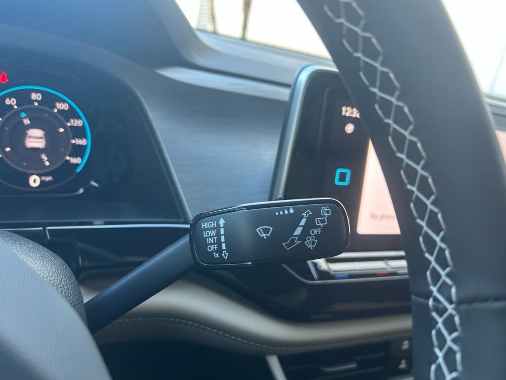 2026 Volkswagen Atlas Cross Sport 2.0T SE w/Technology Tampa FL