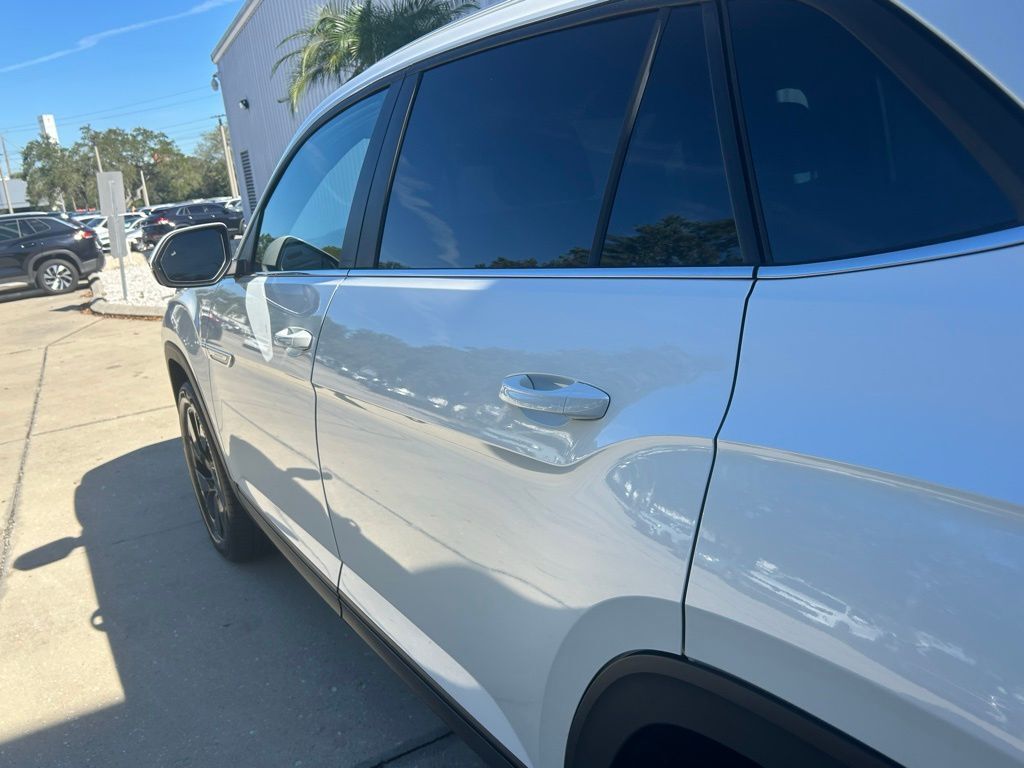 2026 Volkswagen Atlas Cross Sport 2.0T SE w/Technology Tampa FL