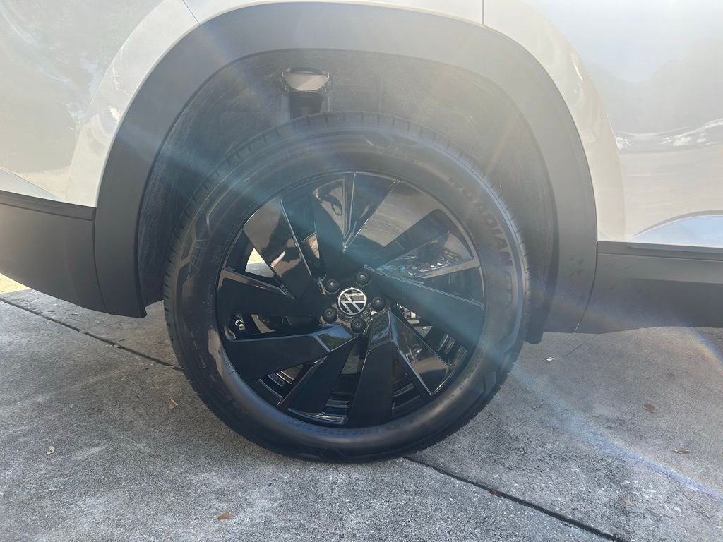 2026 Volkswagen Atlas Cross Sport 2.0T SE w/Technology Tampa FL