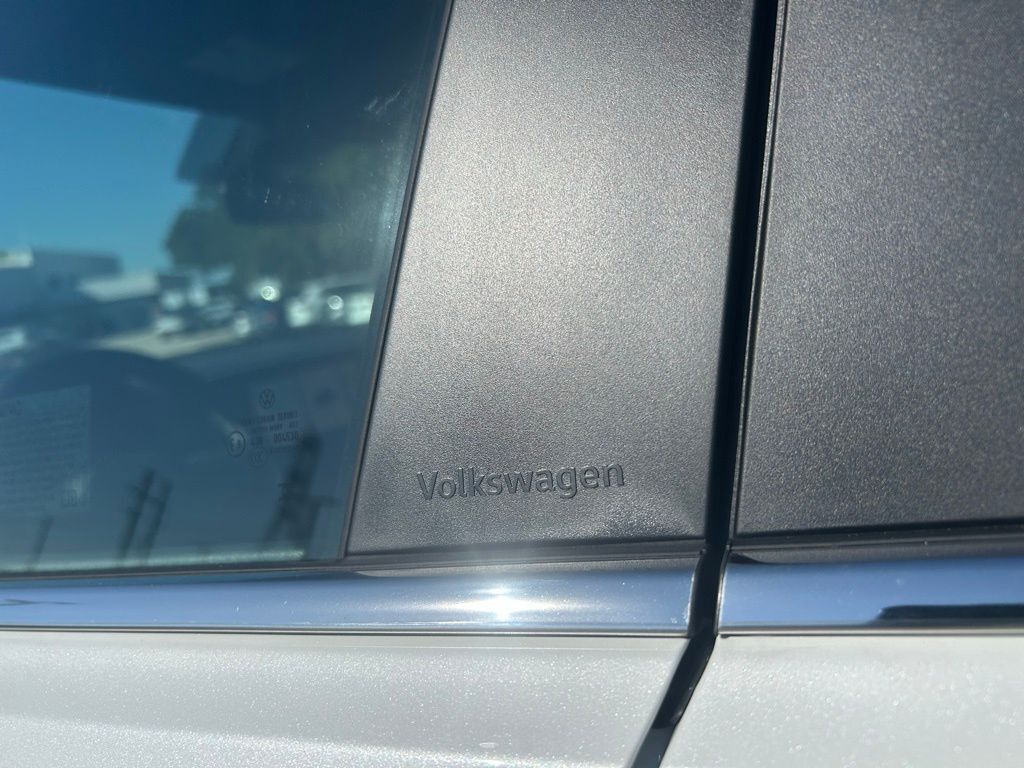 2026 Volkswagen Atlas Cross Sport 2.0T SE w/Technology Tampa FL