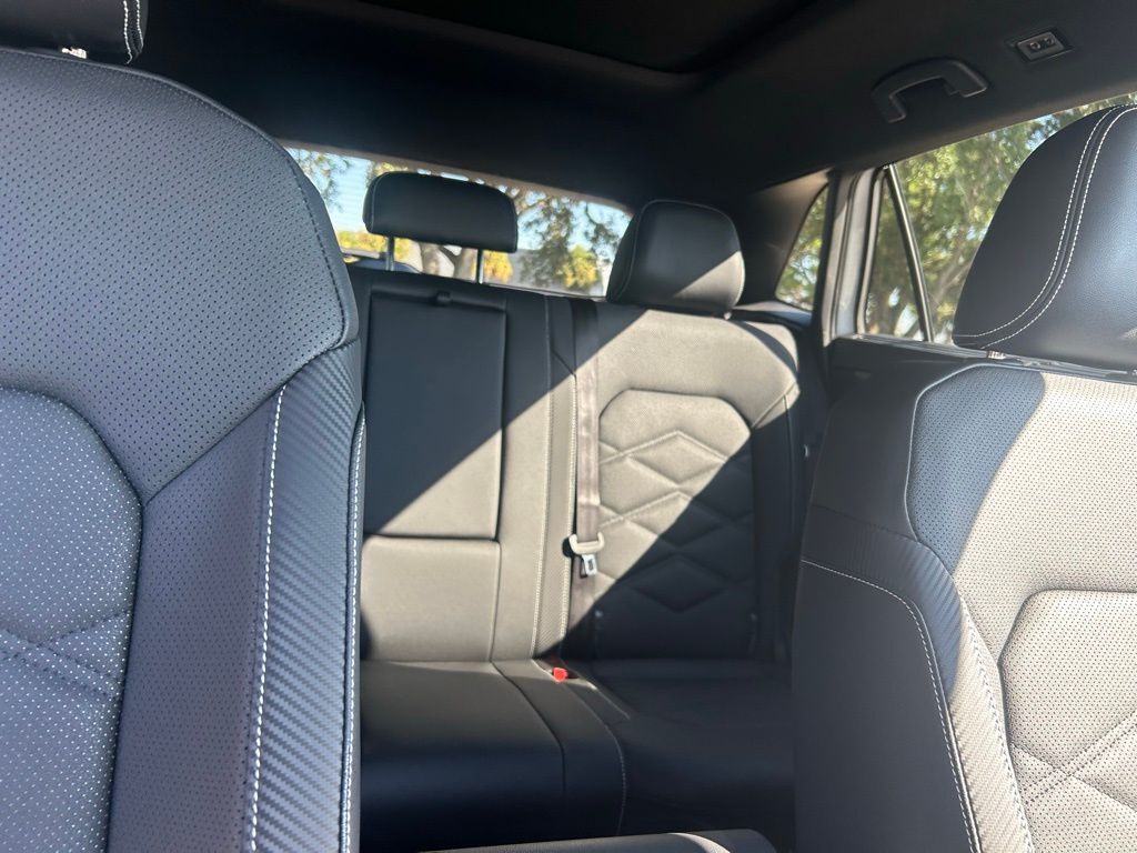 2026 Volkswagen Atlas Cross Sport 2.0T SE w/Technology Tampa FL