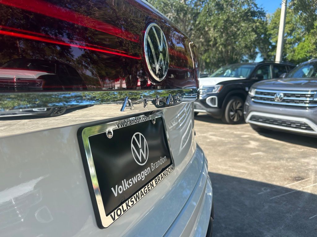 2026 Volkswagen Atlas Cross Sport 2.0T SE w/Technology Tampa FL
