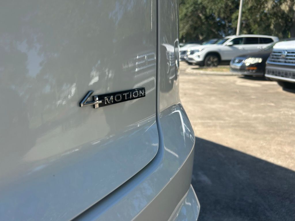 2026 Volkswagen Atlas Cross Sport 2.0T SE w/Technology Tampa FL