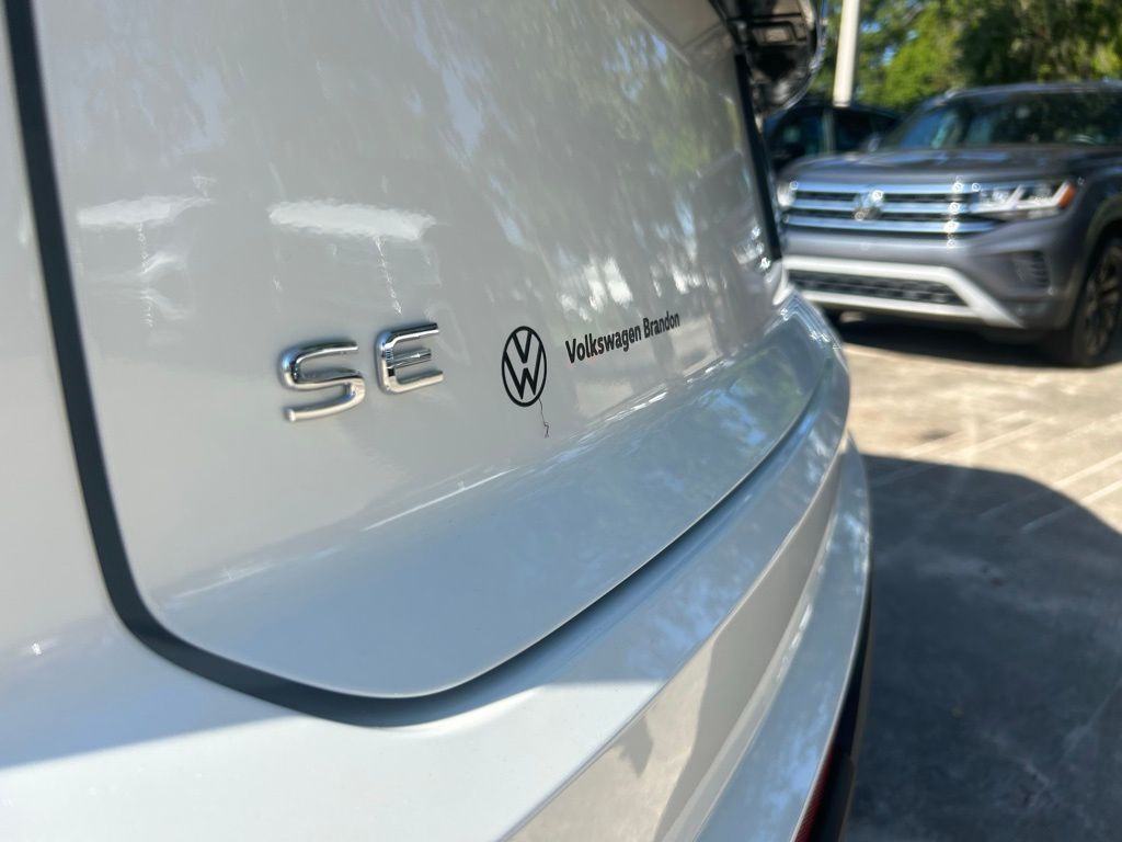 2026 Volkswagen Atlas Cross Sport 2.0T SE w/Technology Tampa FL