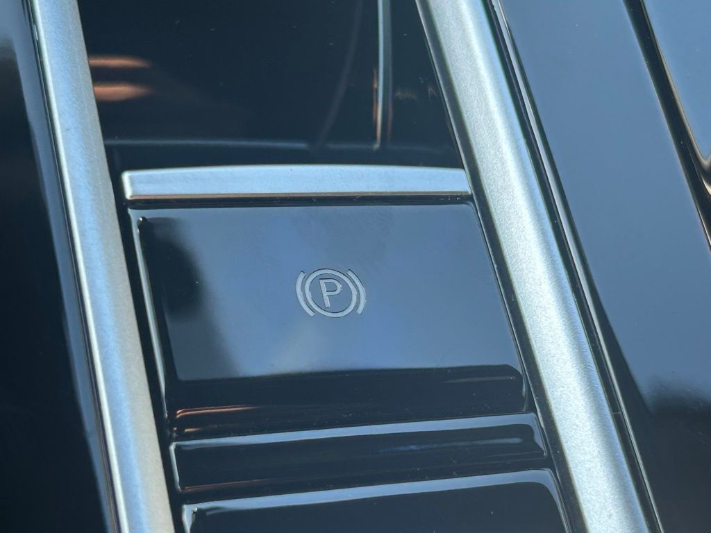 2026 Volkswagen Atlas Cross Sport 2.0T SE w/Technology Tampa FL