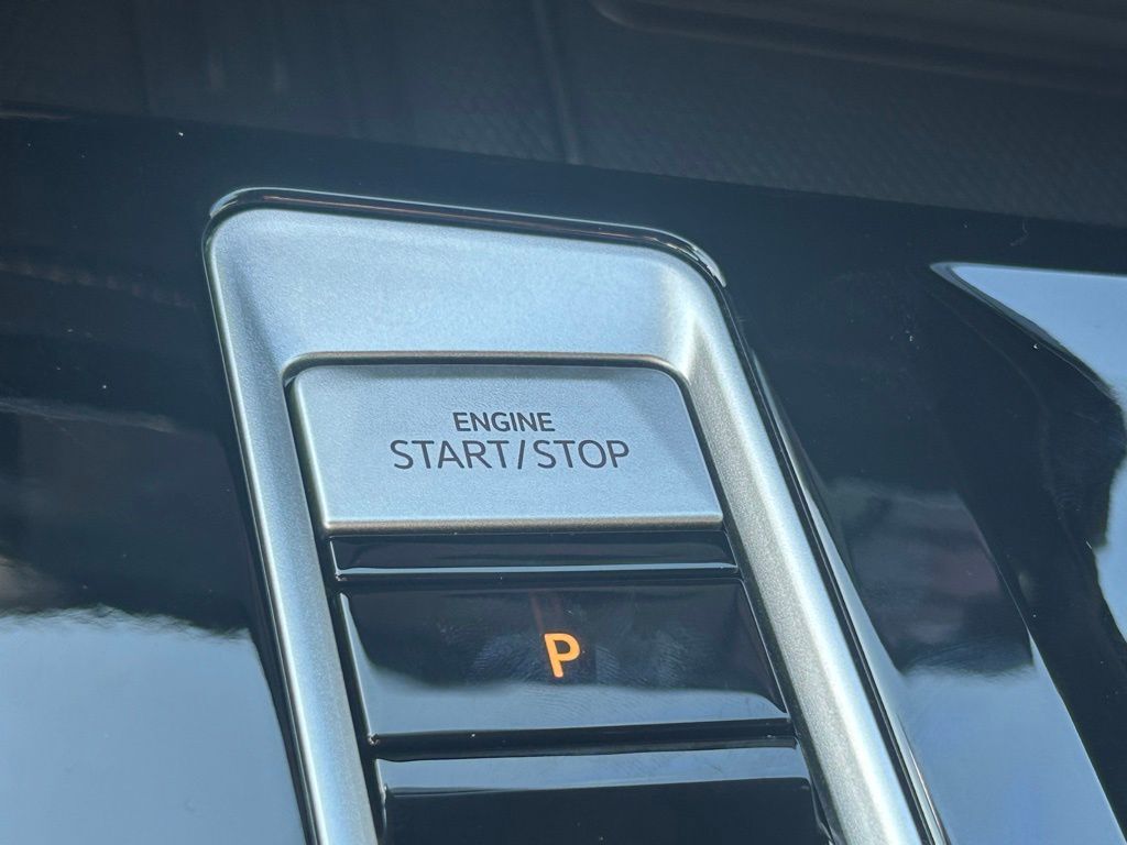 2026 Volkswagen Atlas Cross Sport 2.0T SE w/Technology Tampa FL