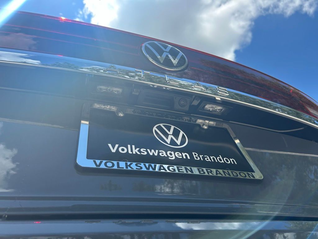 2026 Volkswagen Atlas Cross Sport 2.0T SE w/Technology Tampa FL