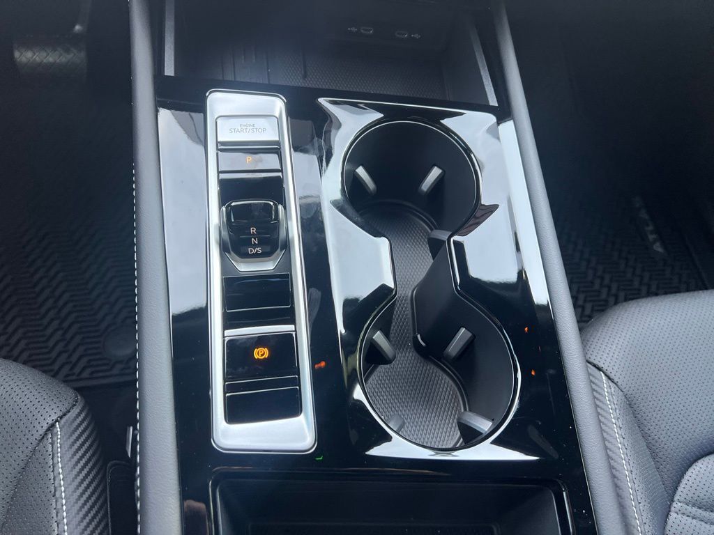 2026 Volkswagen Atlas Cross Sport 2.0T SE w/Technology Tampa FL