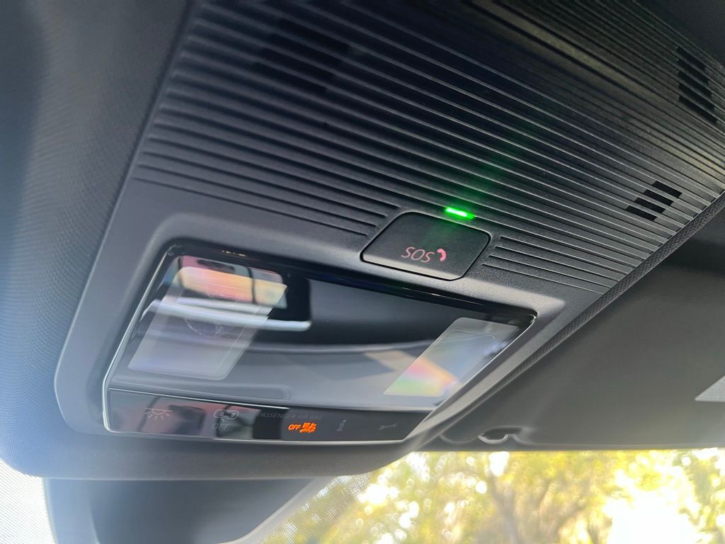 2026 Volkswagen Atlas Cross Sport 2.0T SE w/Technology Tampa FL