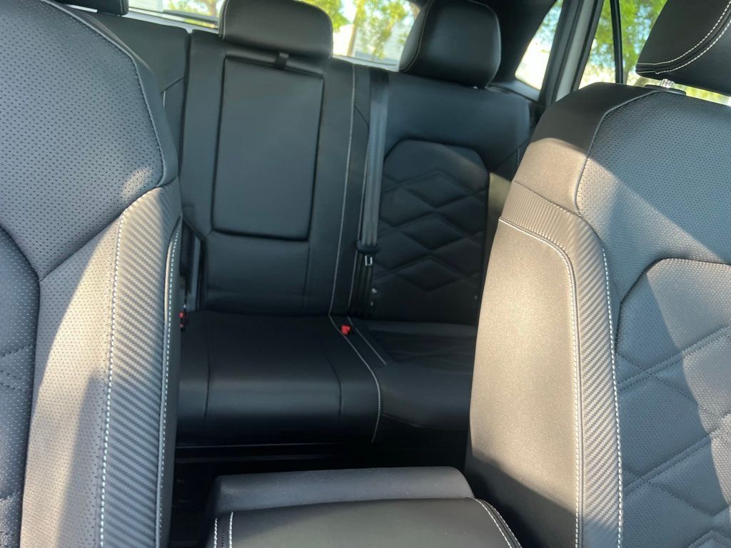 2026 Volkswagen Atlas Cross Sport 2.0T SE w/Technology Tampa FL