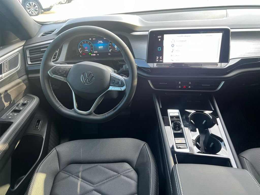 2026 Volkswagen Atlas Cross Sport 2.0T SE w/Technology Tampa FL