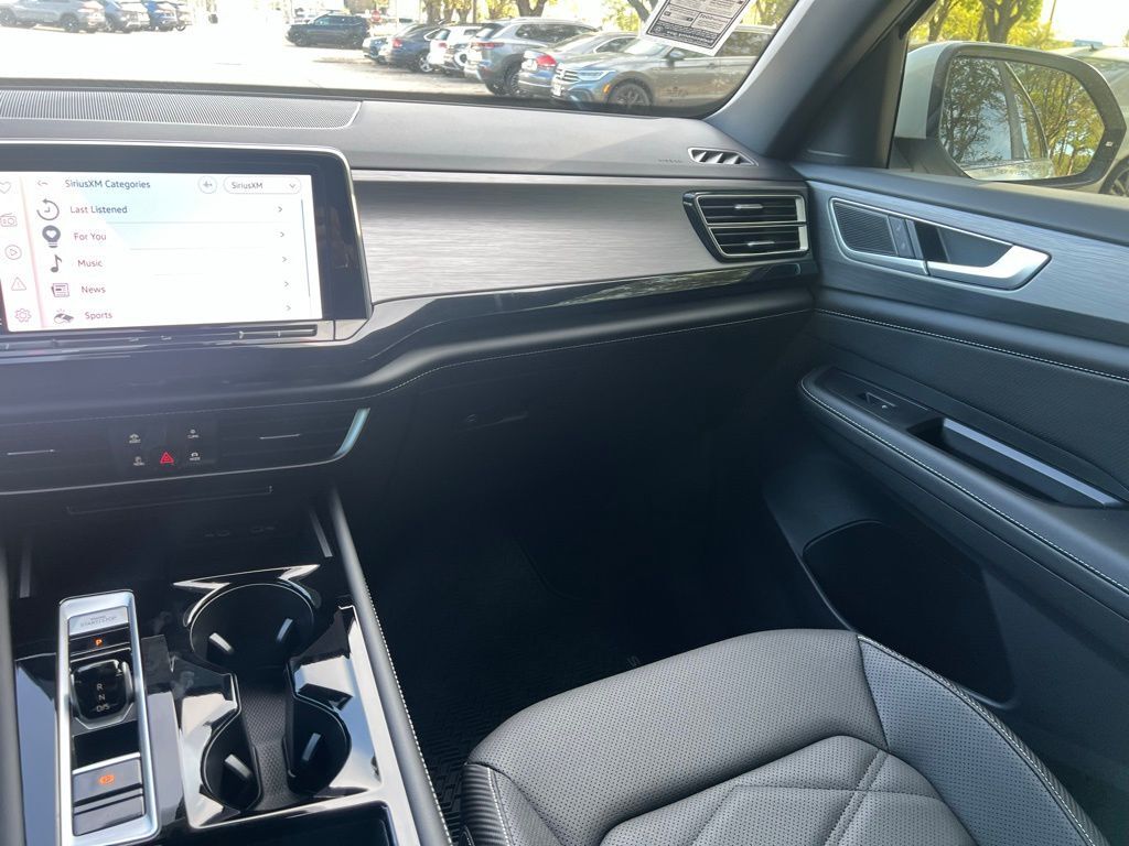 2026 Volkswagen Atlas Cross Sport 2.0T SE w/Technology Tampa FL