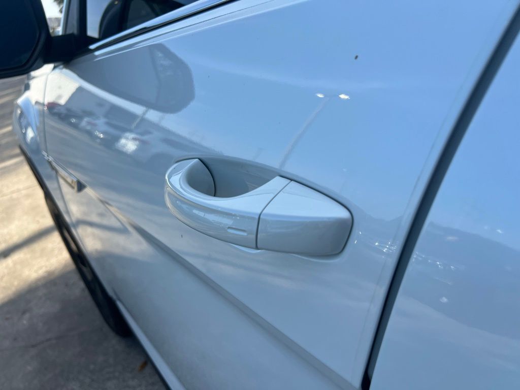 2026 Volkswagen Atlas Cross Sport 2.0T SE w/Technology Tampa FL