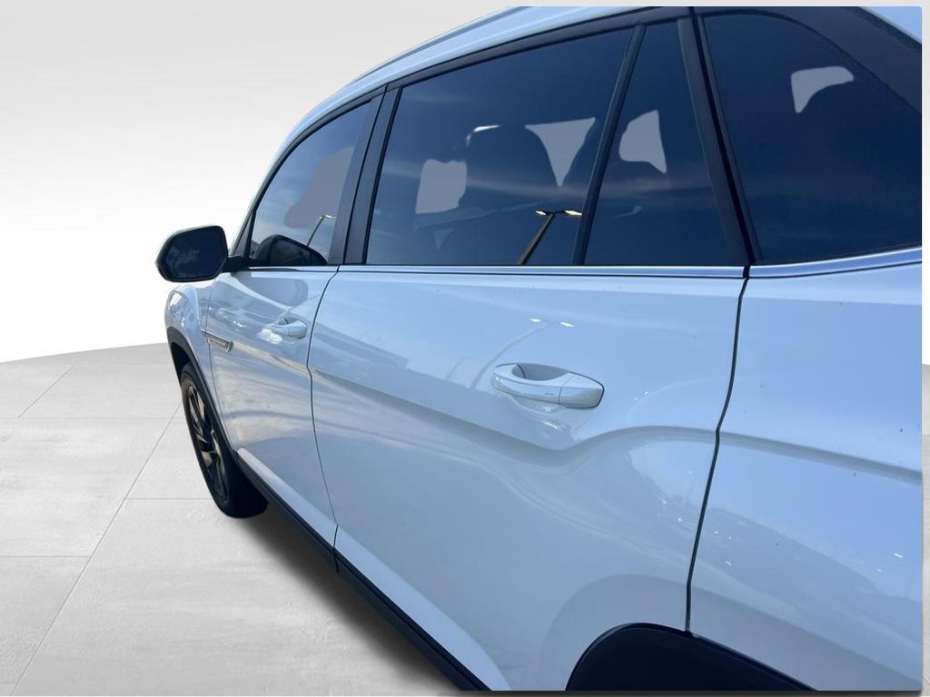 2026 Volkswagen Atlas Cross Sport 2.0T SE w/Technology Tampa FL