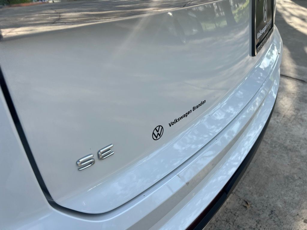 2026 Volkswagen Atlas Cross Sport 2.0T SE w/Technology Tampa FL