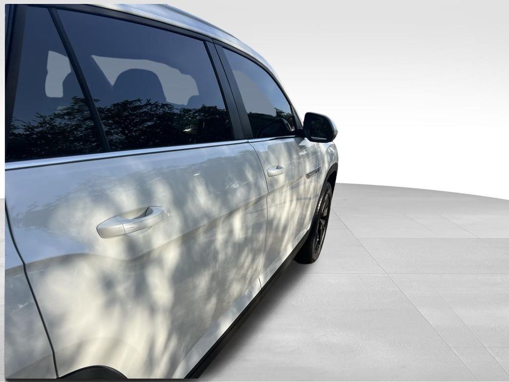 2026 Volkswagen Atlas Cross Sport 2.0T SE w/Technology Tampa FL