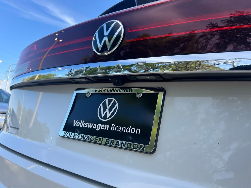 2026 Volkswagen Atlas Cross Sport 2.0T SE w/Technology Tampa FL