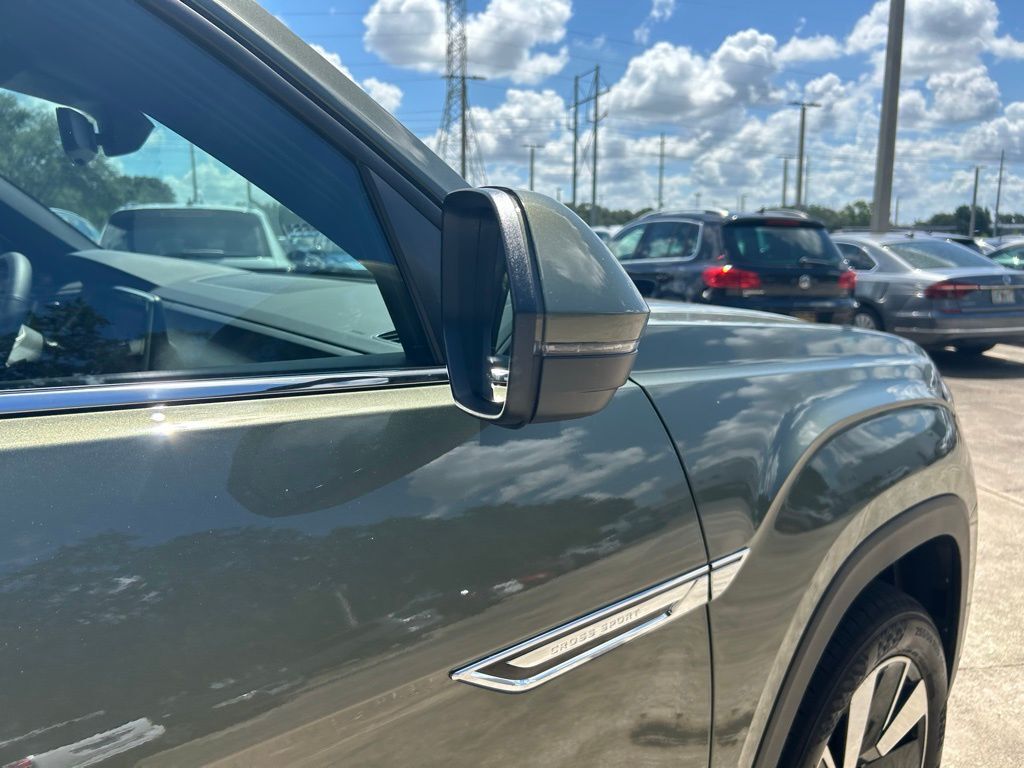 2026 Volkswagen Atlas Cross Sport 2.0T SE w/Technology Tampa FL