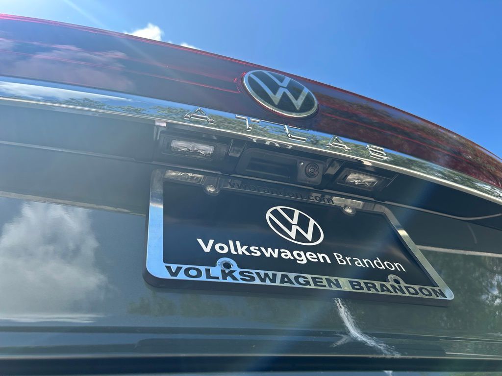 2026 Volkswagen Atlas Cross Sport 2.0T SE w/Technology Tampa FL