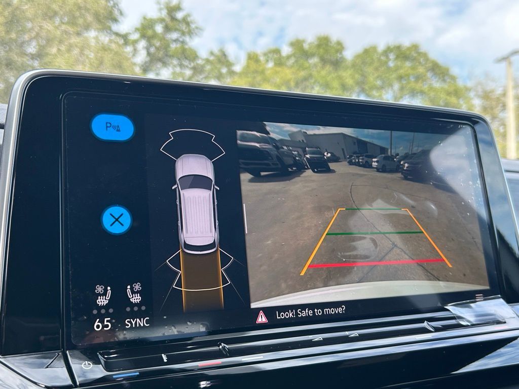 2026 Volkswagen Atlas Cross Sport 2.0T SE w/Technology Tampa FL