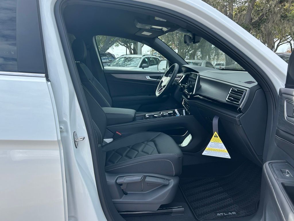 2026 Volkswagen Atlas Cross Sport 2.0T SE w/Technology Tampa FL