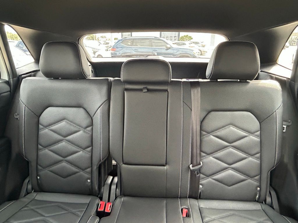 2026 Volkswagen Atlas Cross Sport 2.0T SE w/Technology Tampa FL