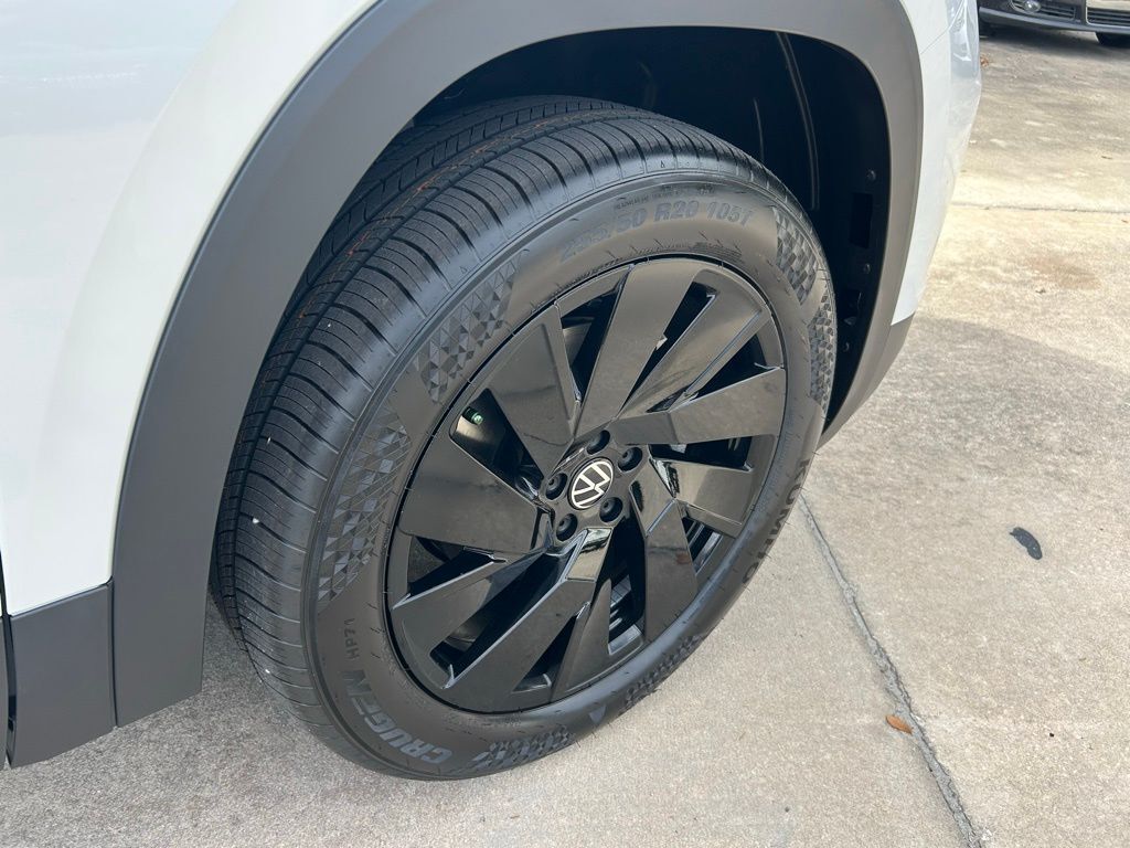 2026 Volkswagen Atlas Cross Sport 2.0T SE w/Technology Tampa FL