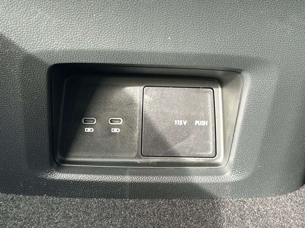 2026 Volkswagen Atlas Cross Sport 2.0T SE w/Technology Tampa FL