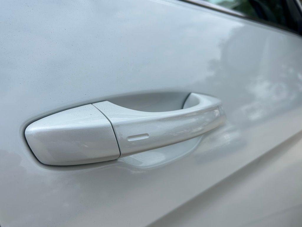 2026 Volkswagen Atlas Cross Sport 2.0T SE w/Technology Tampa FL