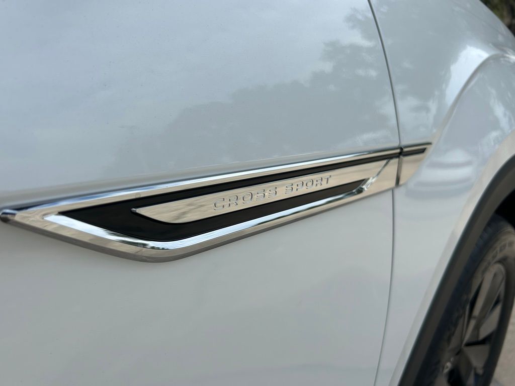 2026 Volkswagen Atlas Cross Sport 2.0T SE w/Technology Tampa FL